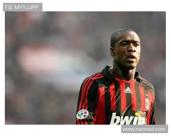 荷兰足球传奇西多夫的辉煌职业生涯与对足球的深远影响